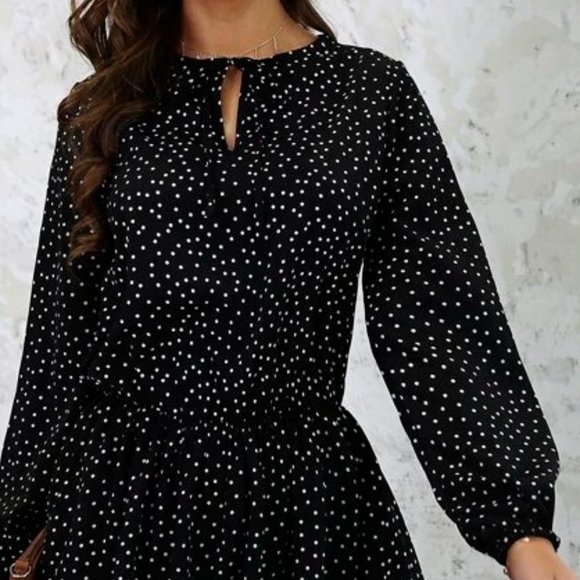 Black/White Polka Dot Dress with Keyhole Neck in S - Picture 3 of 3